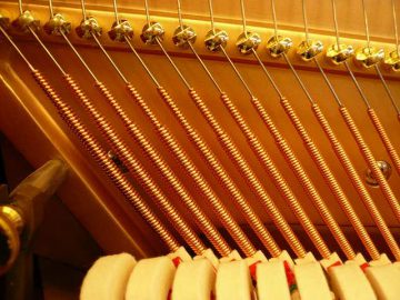 ピアノの大きさと弦の太さの関係 ピアノでココロ豊かな人生を ピアノ愛好家のための 浜松ピアノ店